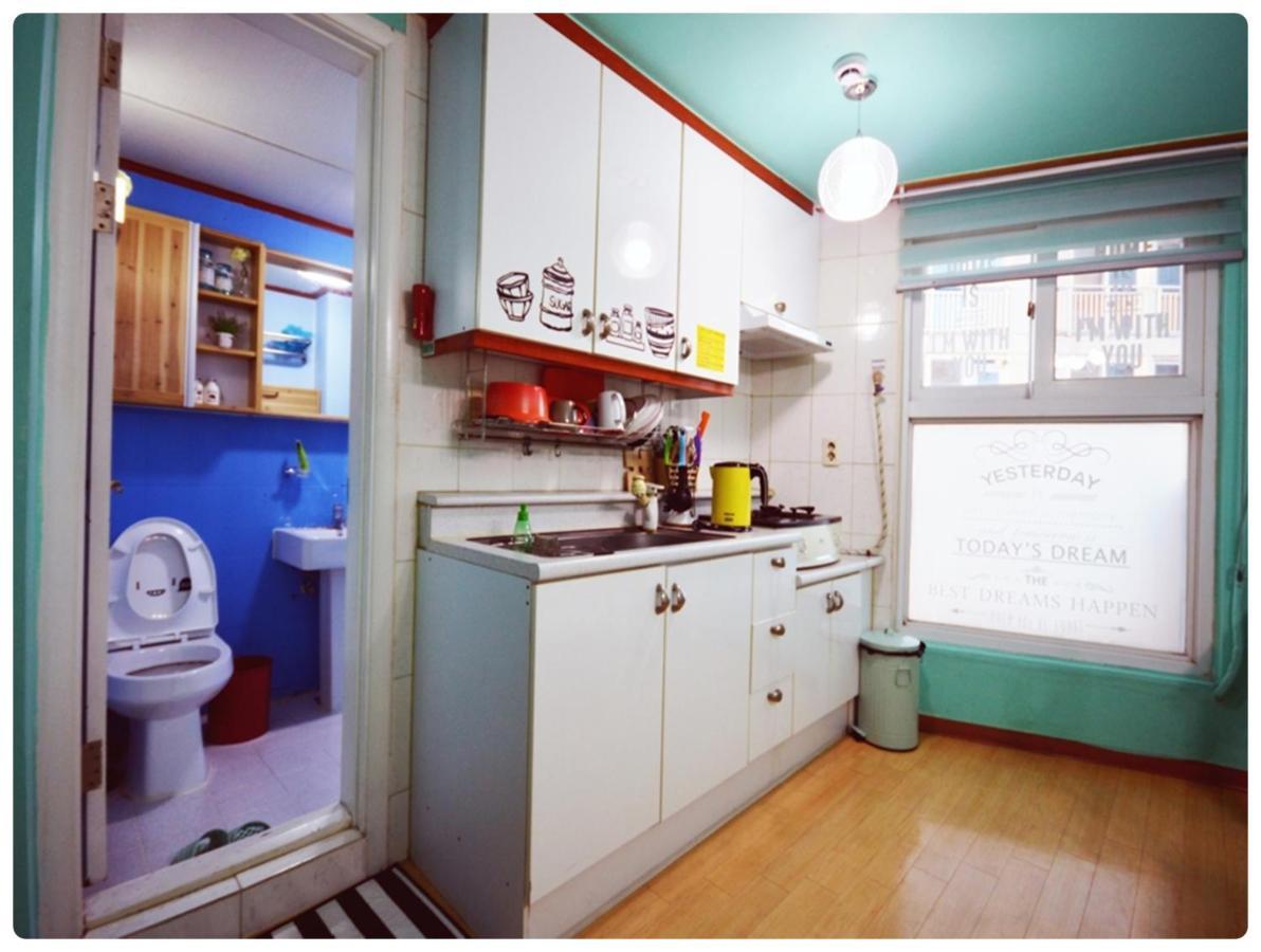 Han River Residence & Guesthouse Сеул Екстериор снимка