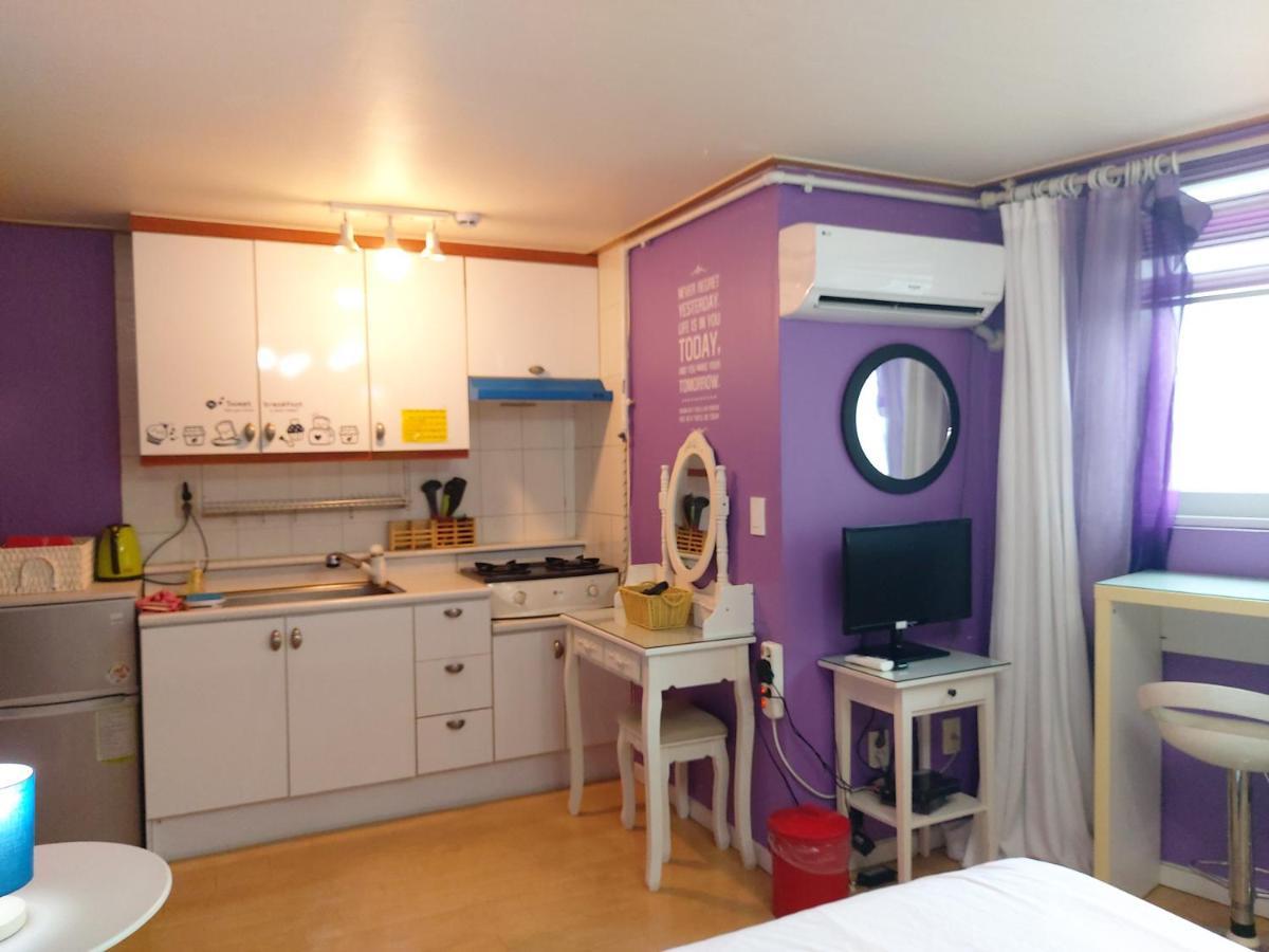 Han River Residence & Guesthouse Сеул Екстериор снимка